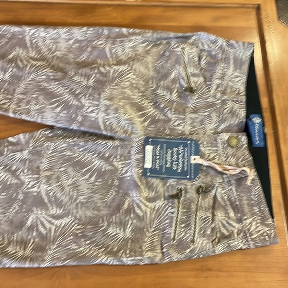 Democracy NWT Absolution Booty Lift Jegging Size 8 - Picture 3 of 15